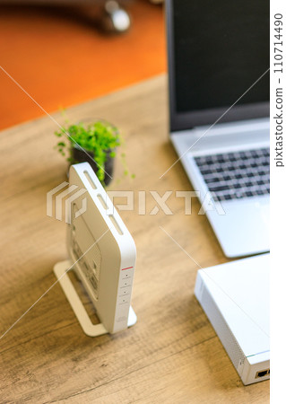 Remote work that can be done with more peace of mind by adding a security router Remote work that can be done with more peace of mind by adding a security router 110714490