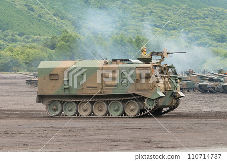 Running Japan Ground Self-Defense Force Type 87 gun side ammunition vehicle Running Japan Ground Self-Defense Force Type 87 gun side ammunition vehicle 110714787