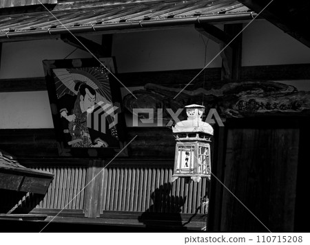 Theater-style playhouse Winter Kashimo Meijiza main entrance Theater-style playhouse Winter Kashimo Meijiza main entrance 110715208