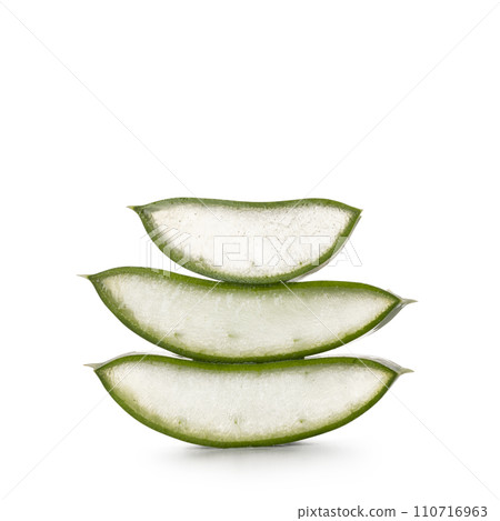 Aloe vera on white background 110716963