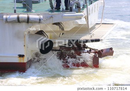 Waterjet propelled stern (patrol boat) Waterjet propelled stern (patrol boat) 110717814