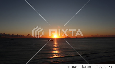 下田海岸的清晨陽光 下田海岸的清晨陽光 110720063