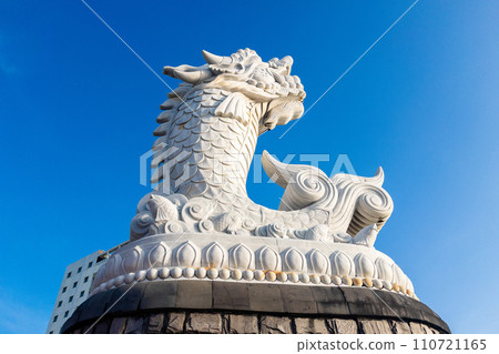 dragon carp statue, the iconic landmark of danang in vietnam dragon carp statue, the iconic landmark of danang in vietnam 110721165