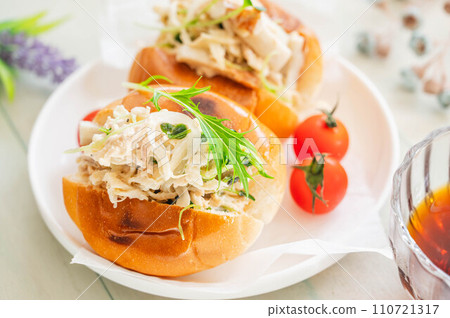 捲麵包三明治鮪魚沙拉 110721317