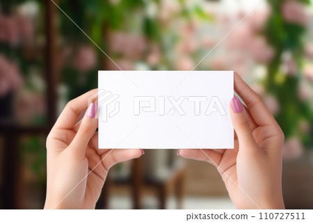 Feminine Fingers: Stylish Nails and Business Card 110727511