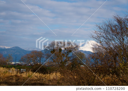 Mt. Ibuki seen from Nagahama 110728200
