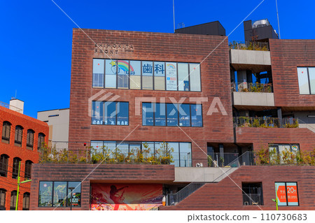 東京都世田谷區下北澤車站下北前 東京都世田谷區下北澤車站下北前 110730683