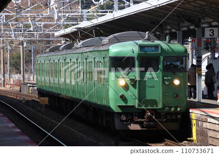 [JR-B] 湖西線 113 系列車 110733671