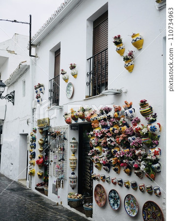 Souvenir shop from Andalusia 2 110734963