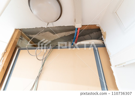 Home renovation work: Check water heater plumbing pipes Home renovation work: Check water heater plumbing pipes 110736307