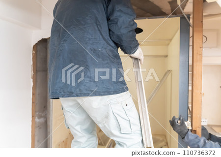 房屋裝修拆除施工現場 房屋裝修拆除施工現場 110736372