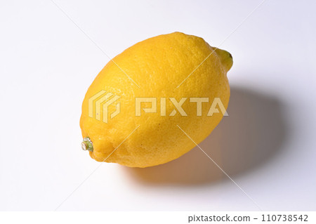 Ingredients, fruit lemon, lemon, lemon. Domestic lemon. Ingredients, fruit lemon, lemon, lemon. Domestic lemon. 110738542