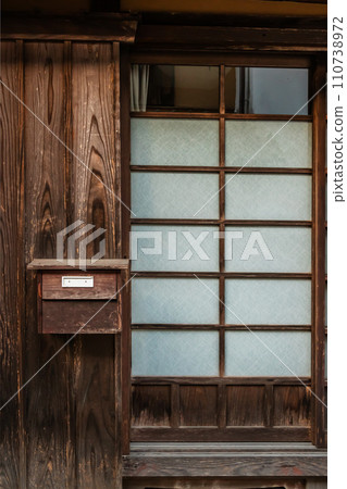 Old door photo of old wooden retro door 110738972