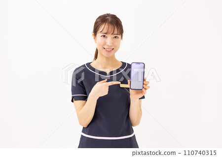 Esthetician smartphone app 110740315