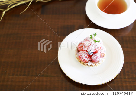 草莓餡餅，春天 110740417