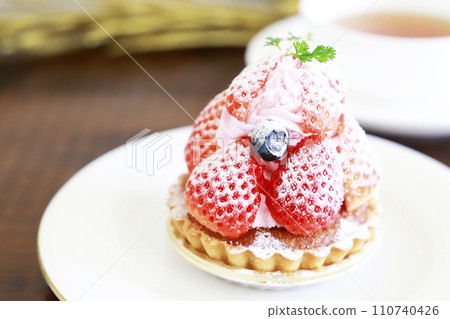 草莓餡餅，春天 110740426