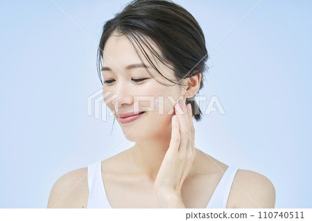 女性皮膚護理 110740511