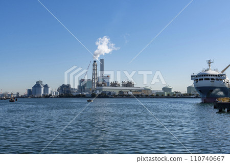 神奈川縣橫濱市灣區火力發電廠風景 110740667