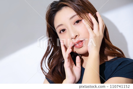 Female portrait beauty image 110741152