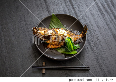 水煮魚、石斑魚料理、日本料理 110741976