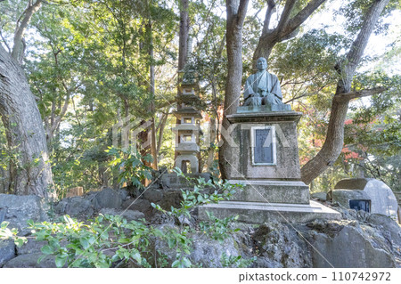 成田山公園 小泉岩吉銅像 成田山公園 小泉岩吉銅像 110742972