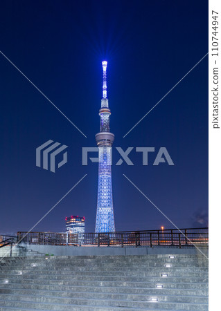 View of Tokyo Skytree lit up from Sumida Park in Tokyo View of Tokyo Skytree lit up from Sumida Park in Tokyo 110744947