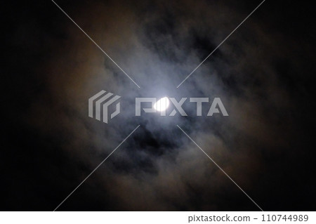 Moonlight ring 110744989