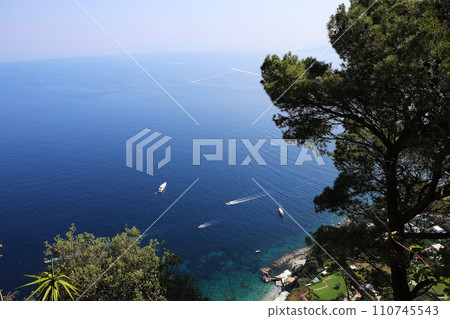 coastline of Capri island, Italy 110745543
