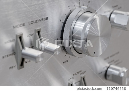 Old vintage stereo amplifier 110746338