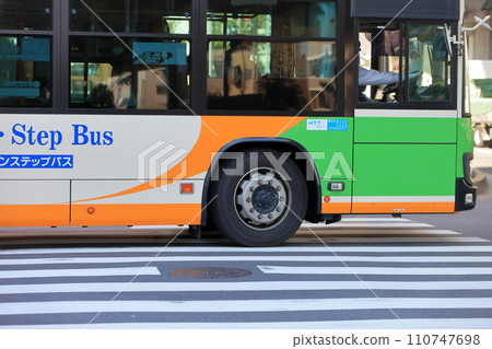 Route bus image Route bus image 110747698