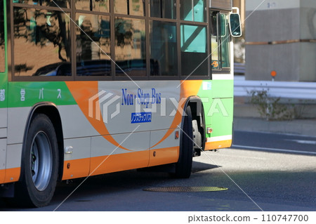 Route bus image 110747700