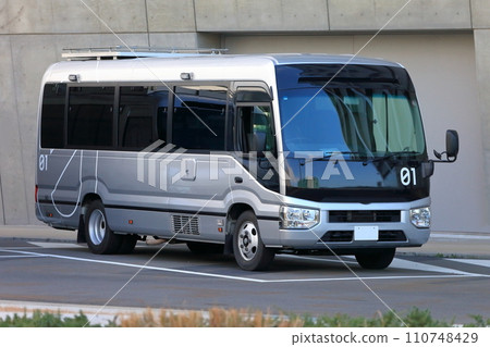 Microbus image Microbus image 110748429