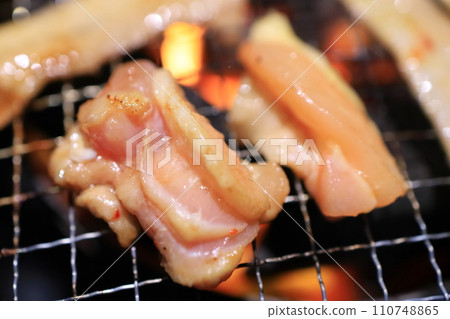 放養雞（雞大腿烤肉） 110748865