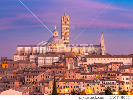 Ancient medieval cathedral in Siena at sunset Ancient medieval cathedral in Siena at sunset 110749093