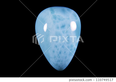 Larimar, a stone that holds a landscape 110749517