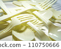 plastic free 110750666