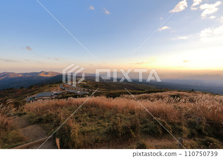 從神奈川縣裾野市山伏嶺瞭望台眺望的景色 110750739