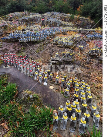 Yamano Kannon/Mizuko Jizo [Obe, Tonosho-cho, Shozu-gun, Kagawa Prefecture] Shodoshima 4 110750992