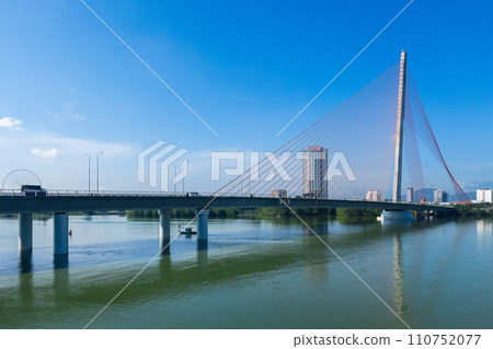 Tran Thi Ly bridge crossing Han River in Da Nang, Vietnam 110752077
