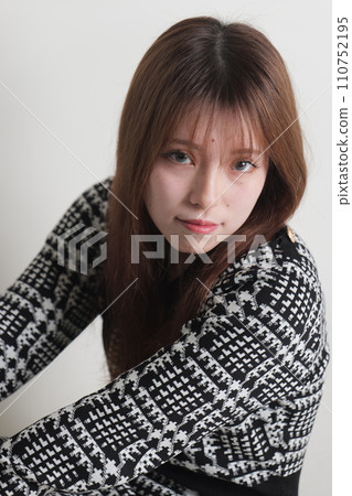 woman young woman woman photo 110752195