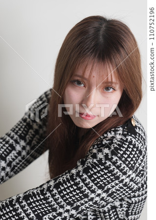 woman young woman woman photo 110752196