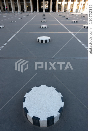 Square of Palais Royal in Paris 110752553