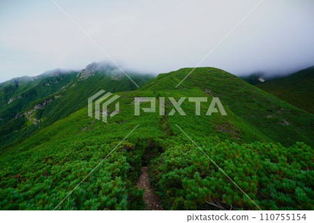 Kumami Pass mountain trail and Sharidake Kumami Pass mountain trail and Sharidake 110755154
