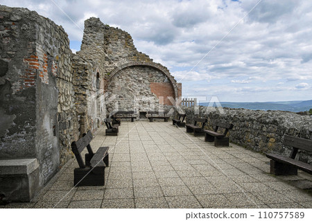 Ruin castle of Visegrad, Hungary Ruin castle of Visegrad, Hungary 110757589