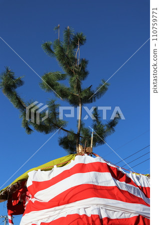 Yamazaki Hachiman Shrine Autumn Festival, Yamazaki Hachiman Shrine, Autumn, Festival, 2023, Dashi, Head Shrine Ritual Yamazaki Hachiman Shrine Autumn Festival, Yamazaki Hachiman Shrine, Autumn, Festival, 2023, Dashi, Head Shrine Ritual 110759771