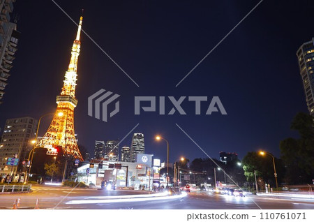 汽車燈和東京塔燈光藝術（赤羽十字路口） 110761071