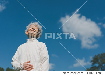 Exercise, intestinal activity, and seniors Exercise, intestinal activity, and seniors 110761783