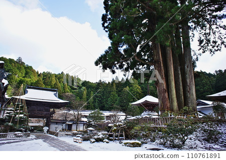 Winter scenery of Koyasan Kongo Zanmai-in Temple Winter scenery of Koyasan Kongo Zanmai-in Temple 110761891