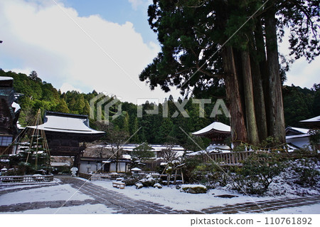 Winter scenery of Koyasan Kongo Zanmai-in Temple Winter scenery of Koyasan Kongo Zanmai-in Temple 110761892