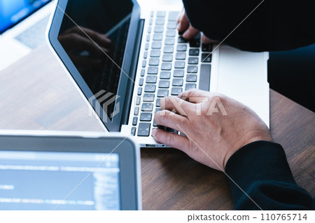 In the hands of a spy who steals company information In the hands of a spy who steals company information 110765714